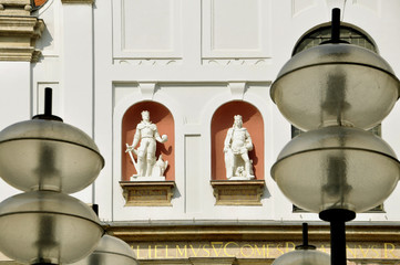 Obraz premium München, Michaelskirche, Ausschnitt der Fassade