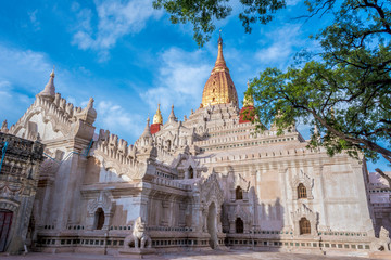 Fototapeta na wymiar Ananda Phaya Temple in Bagan, Myanmar