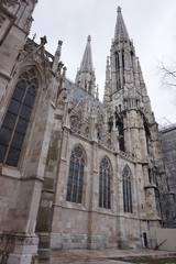 Fototapeta na wymiar Facade of Votkirche Church in Vienna