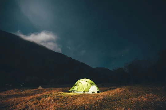 ソロキャンプ 山でテント泊 Stock Photo Adobe Stock