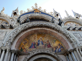 Catedral y basílica de San Marcos, principal templo católico de la ciudad de Venecia (Italia) y...