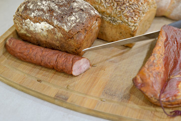 Smoked bacon with bread