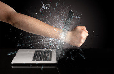 Strong arm boxing laptop screen strongly 
