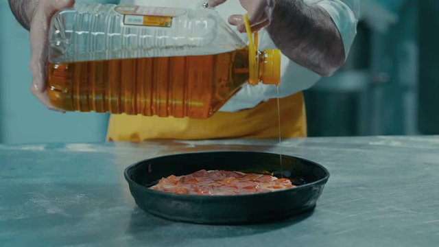 focaccia barese preparazione condimento olio