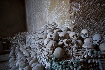 skulls in the Cemetery of the Fontanelle