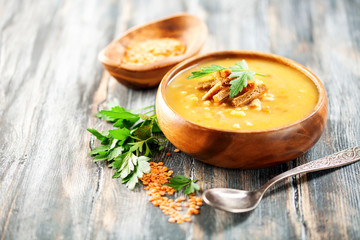 Pea lentil soup