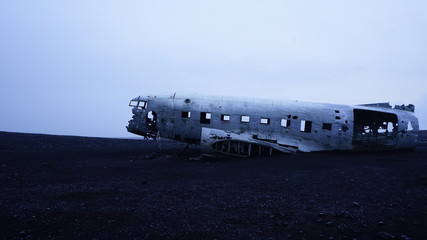 Fototapeta na wymiar plane wreck in iceland