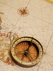 Fototapeta na wymiar Old map and compass