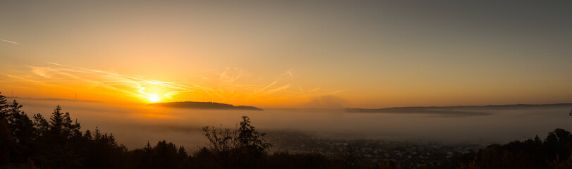 Fototapeta premium Nebel, Sonnenaufgang