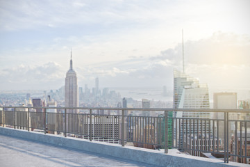 Fototapeta na wymiar Contemporary rooftop with NY view