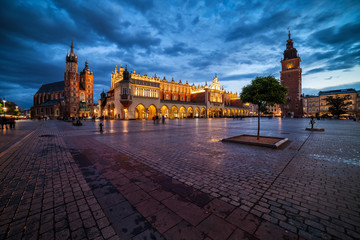 Fototapeta Krakow Old Town Main Square At Dusk obraz