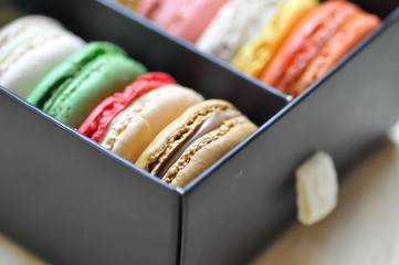 macaron or macaroon, French macaron
