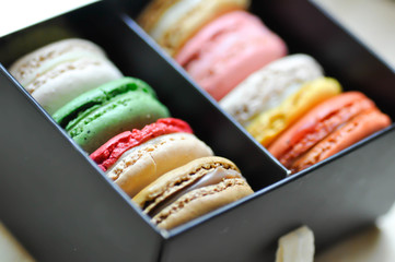 macaron or macaroon, French macaron