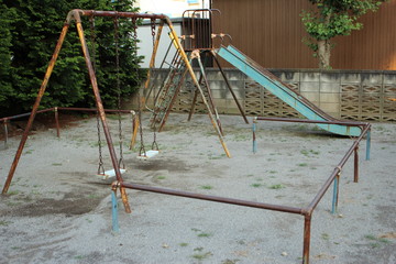 古びた公園