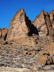 Fototapeta premium Rugged Fort Rock