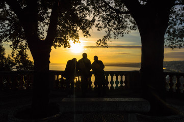 Quattro chiacchere davanti al tramonto di Nizza