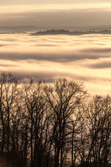Obraz premium Allassac (Corrèze - France) - Mer de nuages sur la Vézère