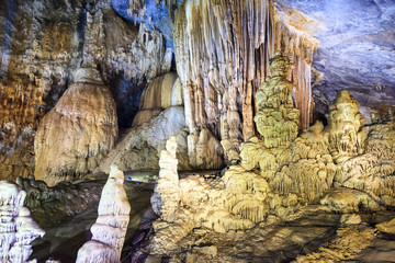 Thien Duong Cave. Vietnam