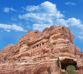 Fototapeta premium Ancient abandoned rock city of Petra in Jordan