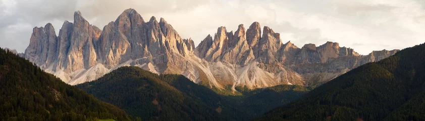 Photo sur Plexiglas Dolomites Geislergruppe or Gruppo dele Odle, Italian Dolomites