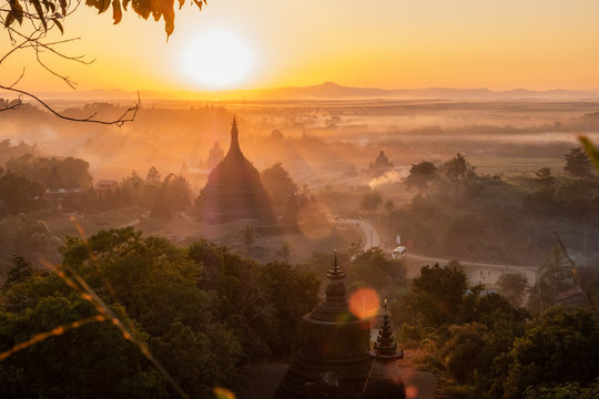 Sunset over Mrauk U 