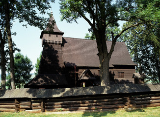 Fototapeta na wymiar wooden church in Debno, Poland