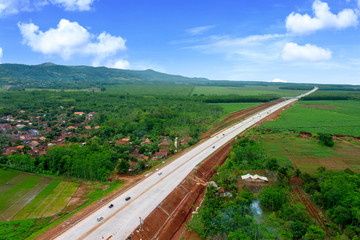 Fototapeta na wymiar Beautiful Ungaran toll road under blue sky