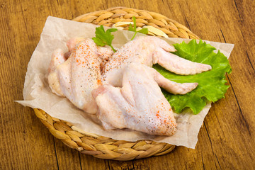 Raw chicken wings
