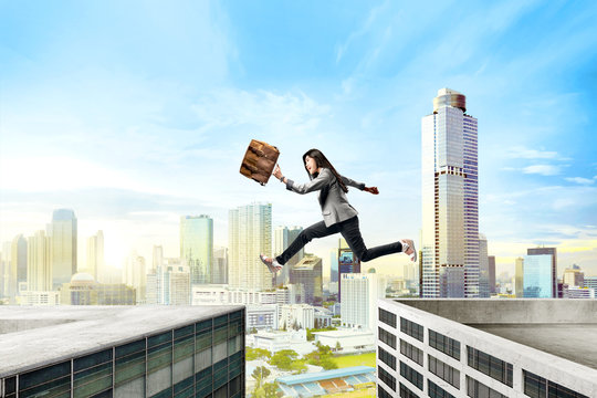 Jump Building Images – Browse 56,956 Stock Photos, Vectors, and Video |  Adobe Stock