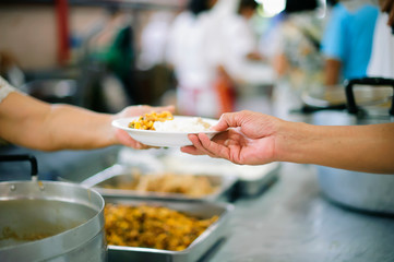 Free food, Using leftovers to feed the hungry : concept charity food