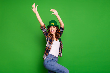 Close up photo of she her wavy brunette  dancing meloman favorit