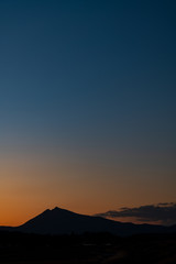 シルエット筑波山冬夕景