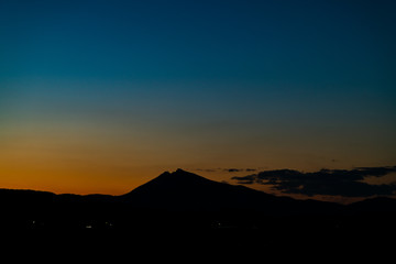 シルエット筑波山冬夕景
