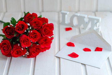 bouquet of red roses