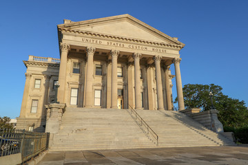 Fototapeta premium Customs House Charleston SC
