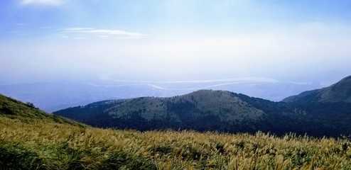 Obraz premium Hiltop view