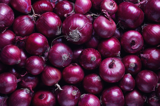 Full Frame Shot Of Purple Onions
