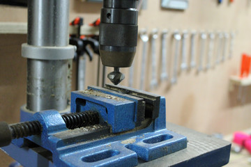 Column Drill and Vise