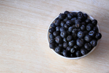 bowl of blueberries
