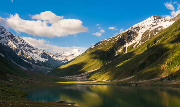 beautiful lake mountains coverd with snow