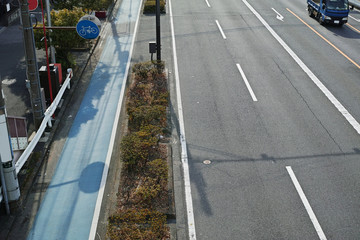 自転車専用通行帯と車道