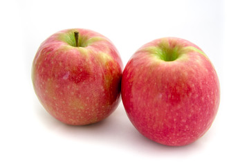 Fototapeta na wymiar Red apples isolated on white background
