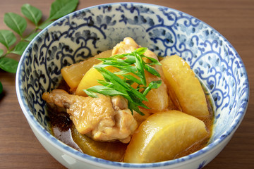 鶏肉と大根の煮物