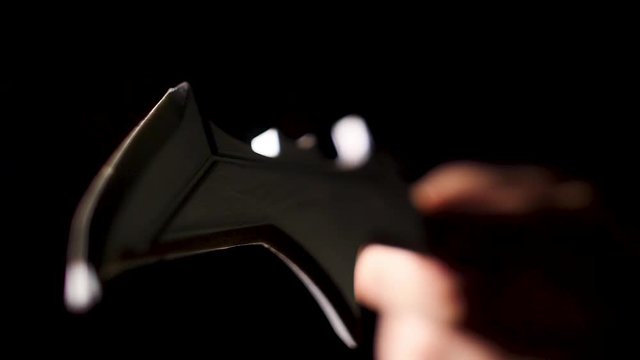 Shuriken / Batarang - Close Up
