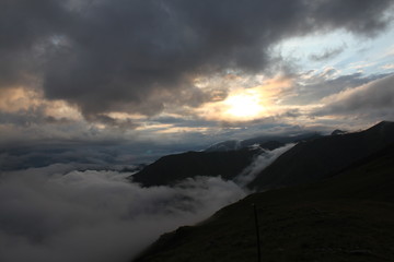 Wolken im Kaukasus