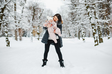 Fototapeta na wymiar Mother with daughter