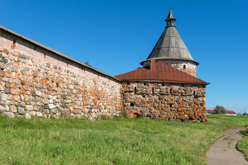 White tower and the building for drying grain Spaso-Preobrazhensky Solovetsky Monastery
