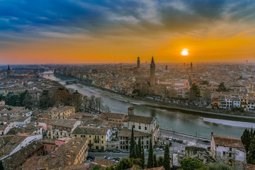 Verona al tramonto