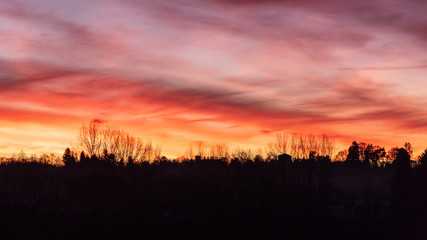 Burning dawn. Games of clouds