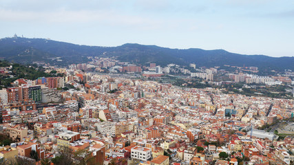 Fototapeta premium Widok Barcelony z wysokości. Barcelona z wysokości. Miasto Panarama w Barcelonie. Centrum Barcelony.
